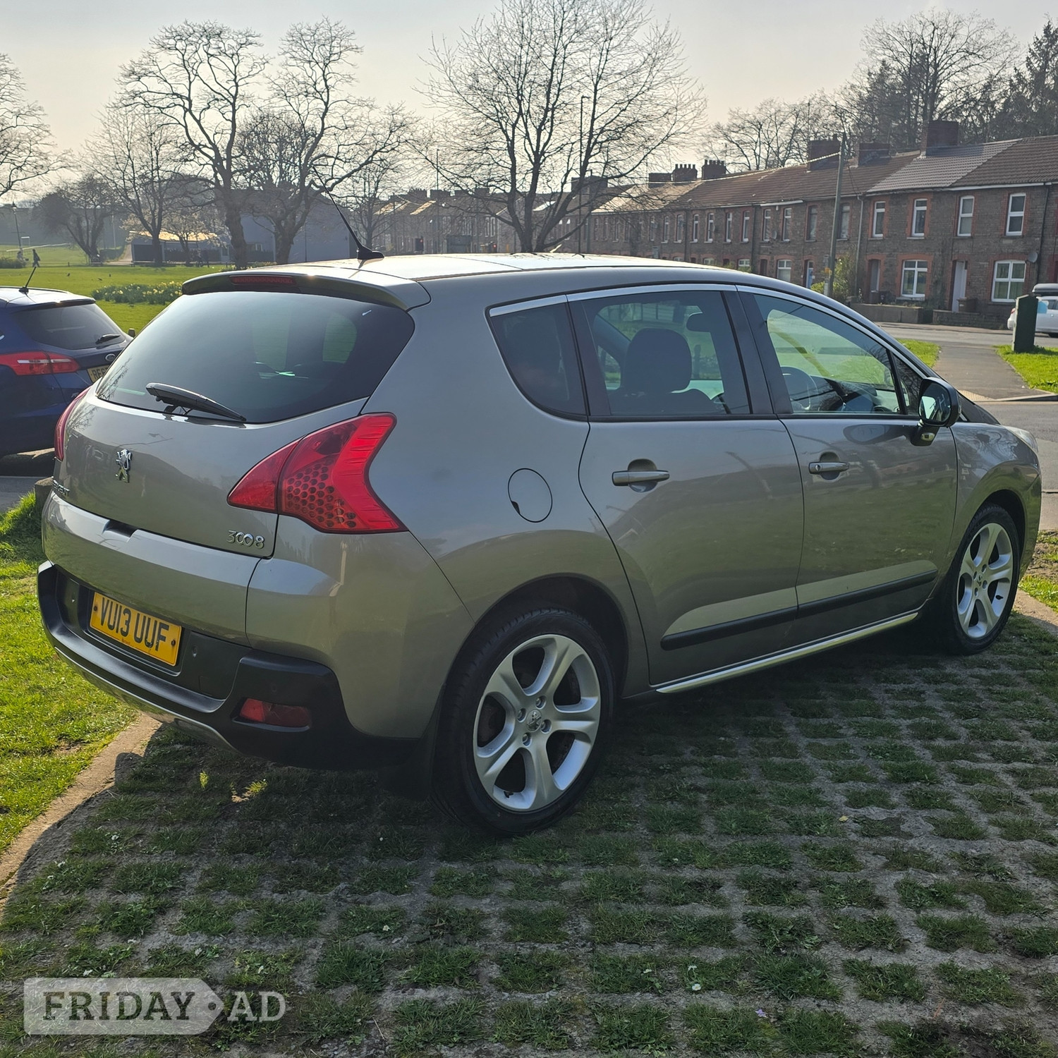 [ berth ]Peugeot 3008