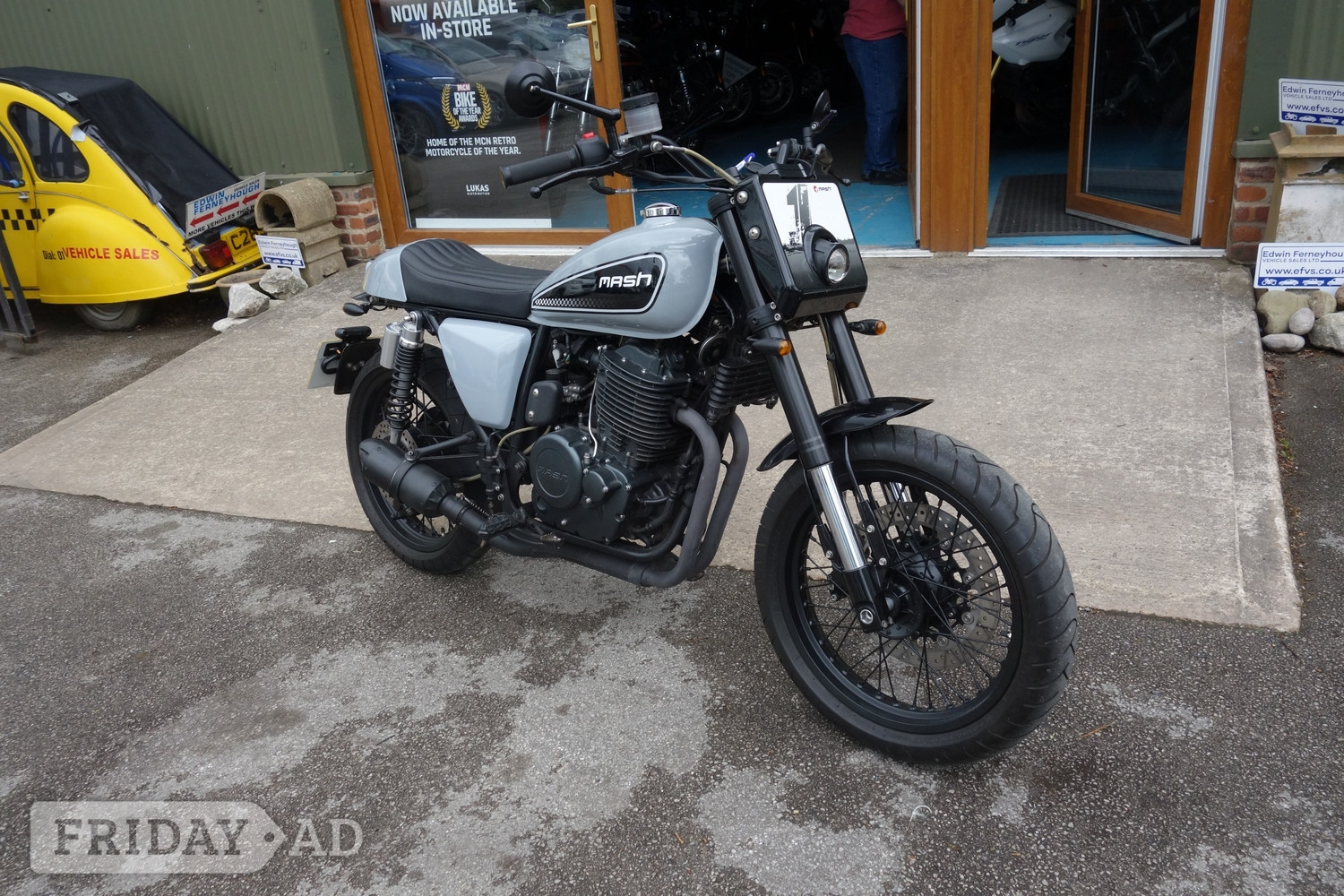 Mash Motorcycles Dirt Track 2022 in Rugeley