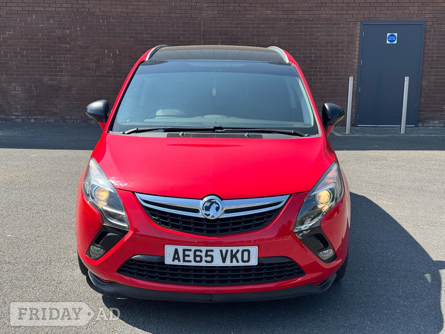 [ berth ]Vauxhall Zafira Tourer