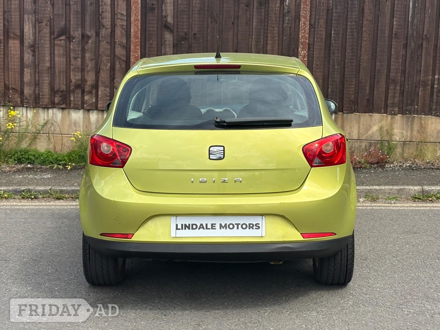 [ berth ]SEAT Ibiza