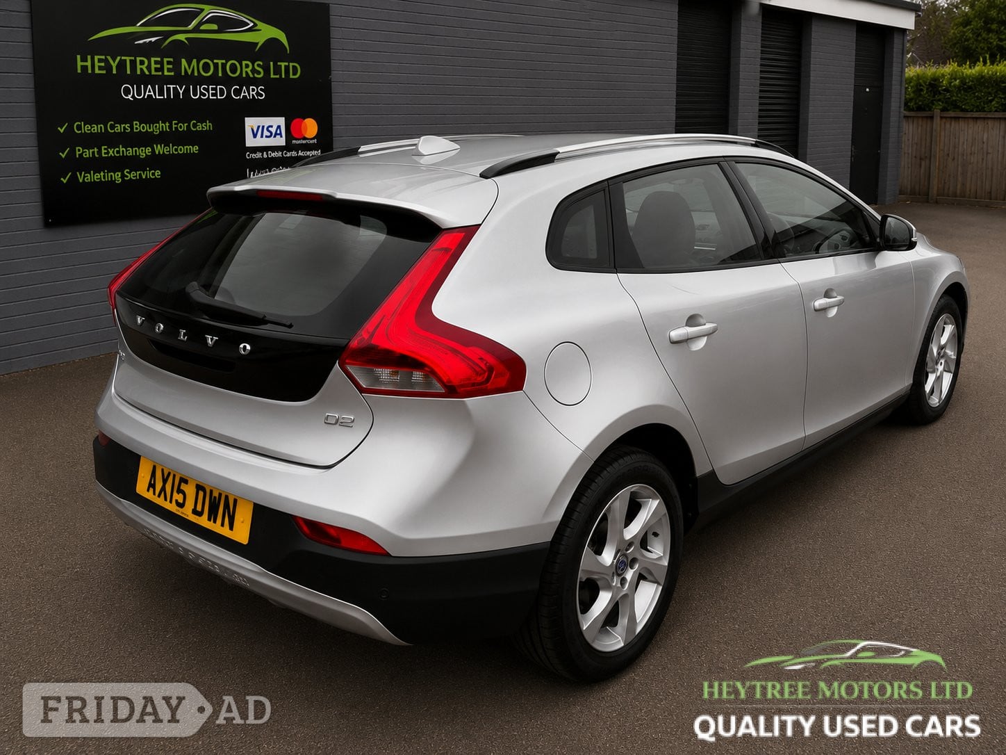 [ berth ]Volvo V40 Cross Country