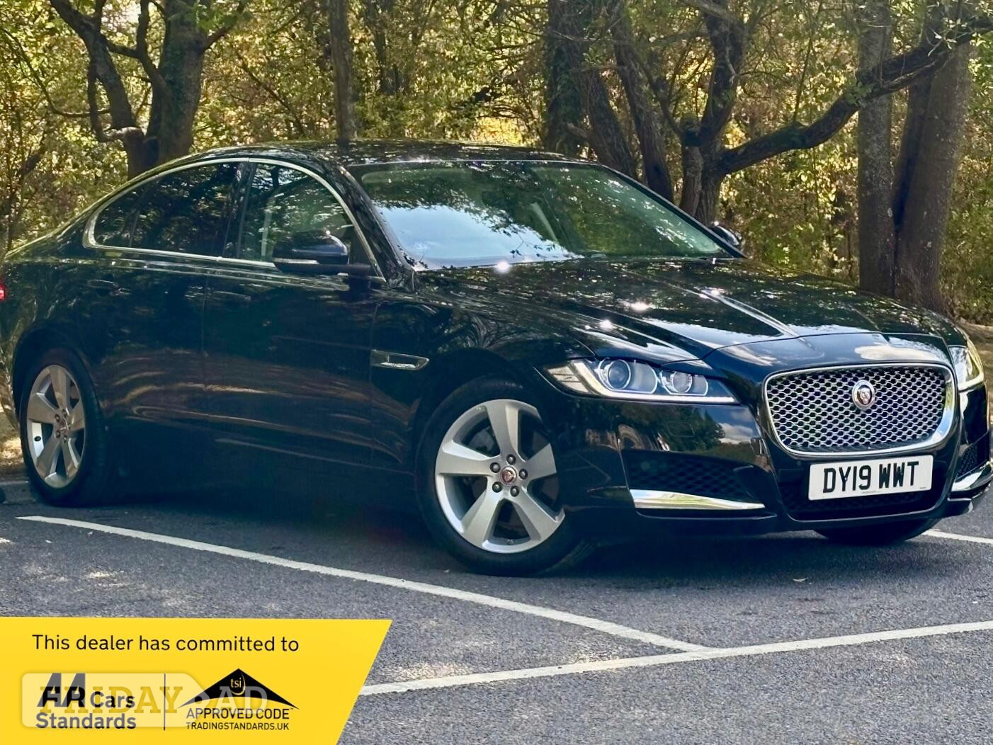 Jaguar XF 2019 in Farnham