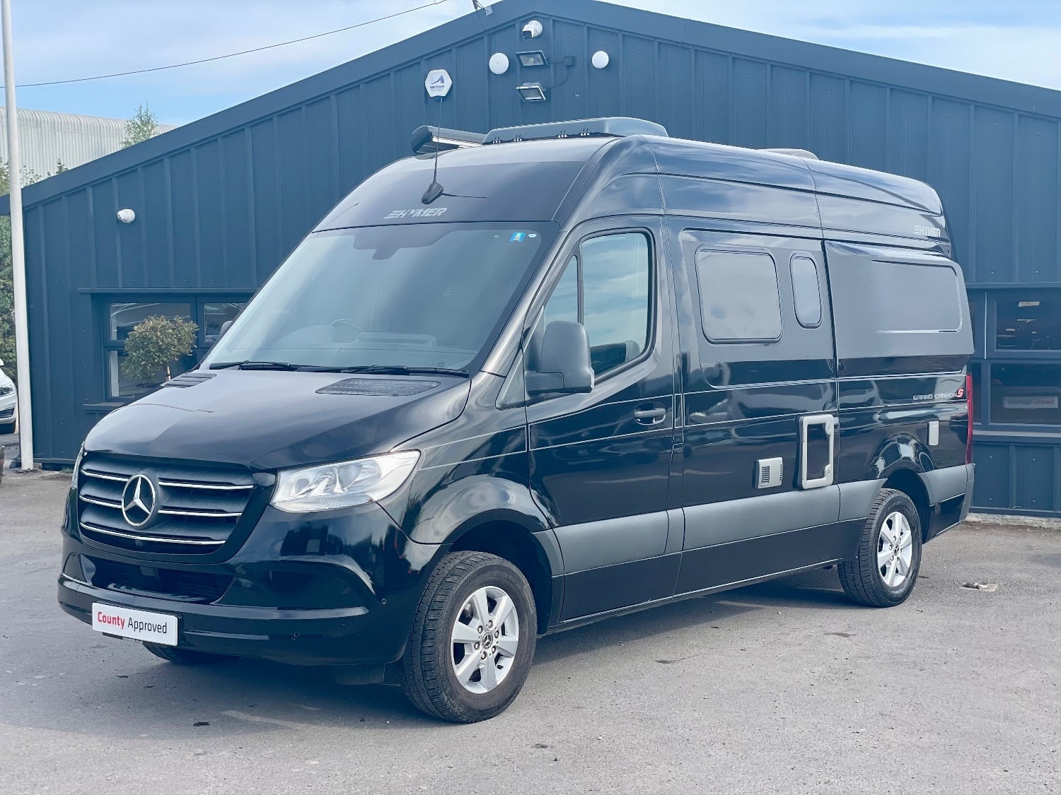 [ berth ]Hymer Grand Canyon S 600