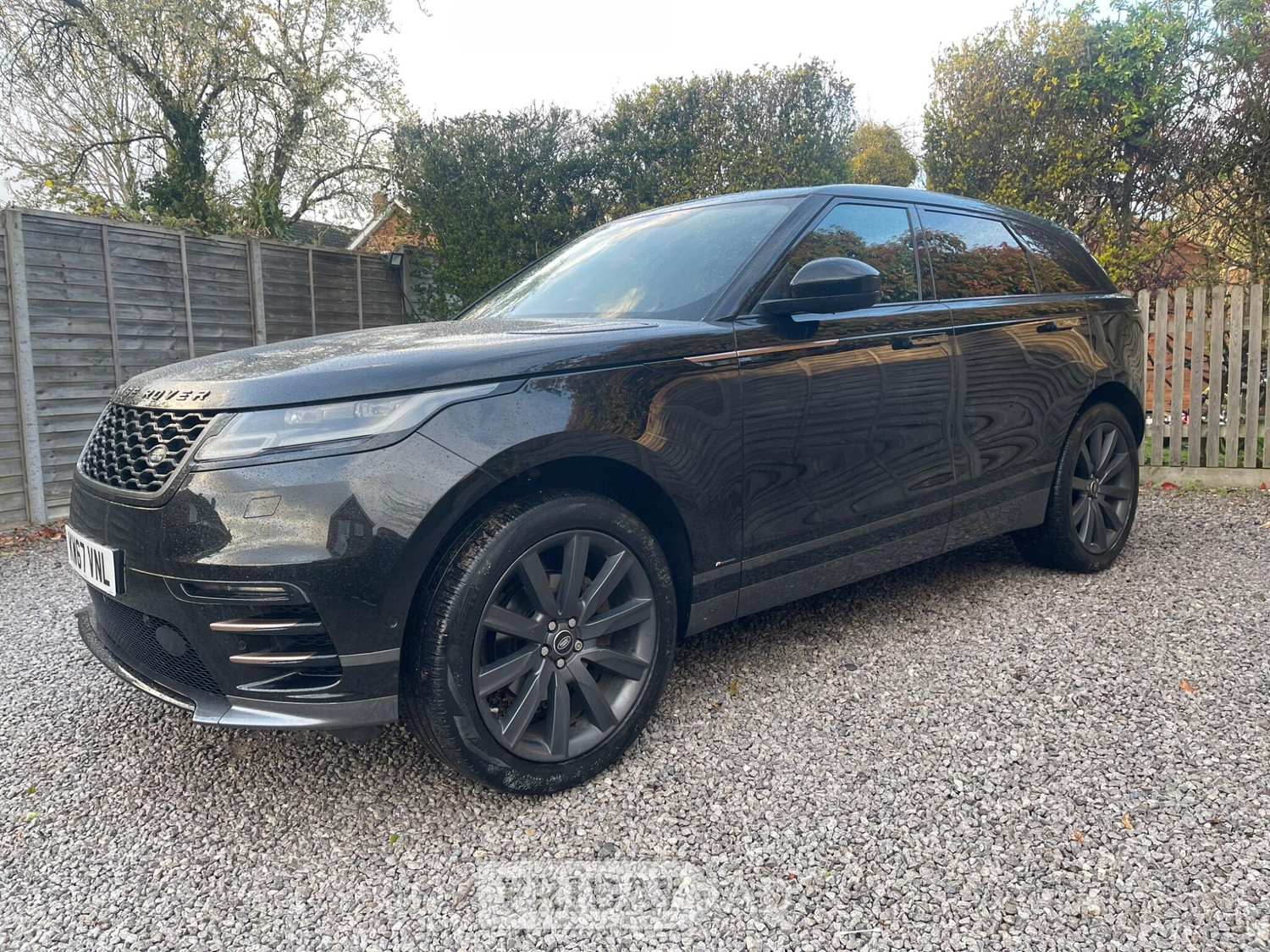 Land Rover Range Rover Velar Staines