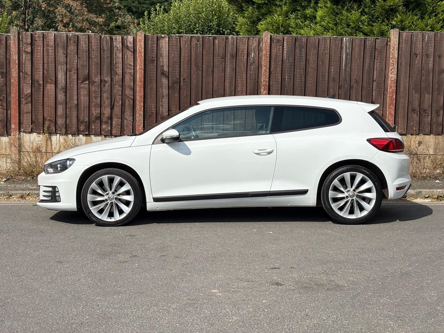 Volkswagen Scirocco 2015 - Cars