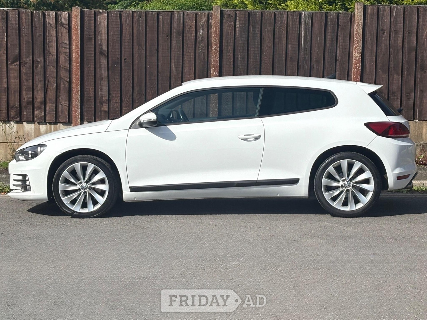 Volkswagen Scirocco 2015 - Cars