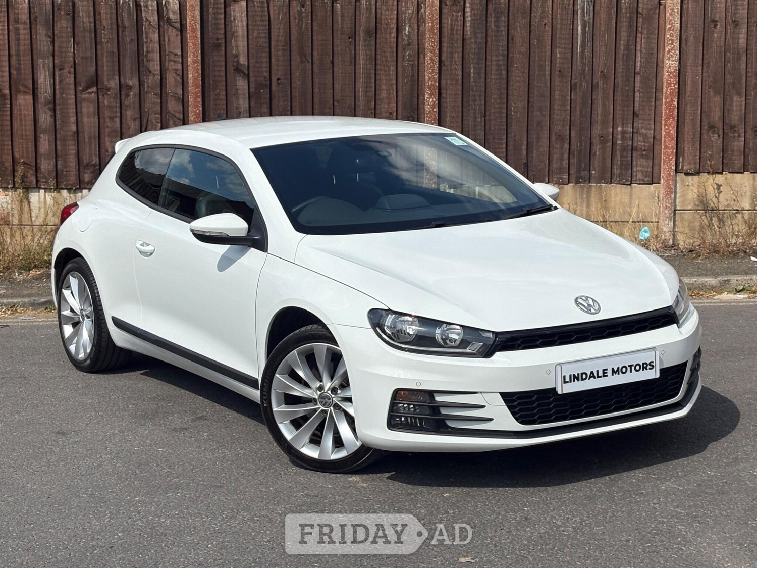 Volkswagen Scirocco 2015 in Oldham