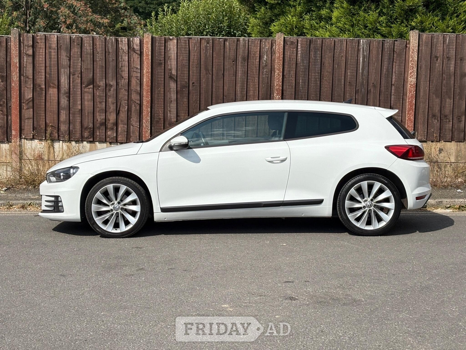 Volkswagen Scirocco 2015 - Cars