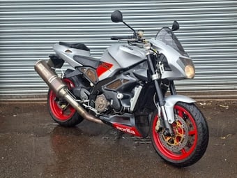 Aprilia Tuono 2004