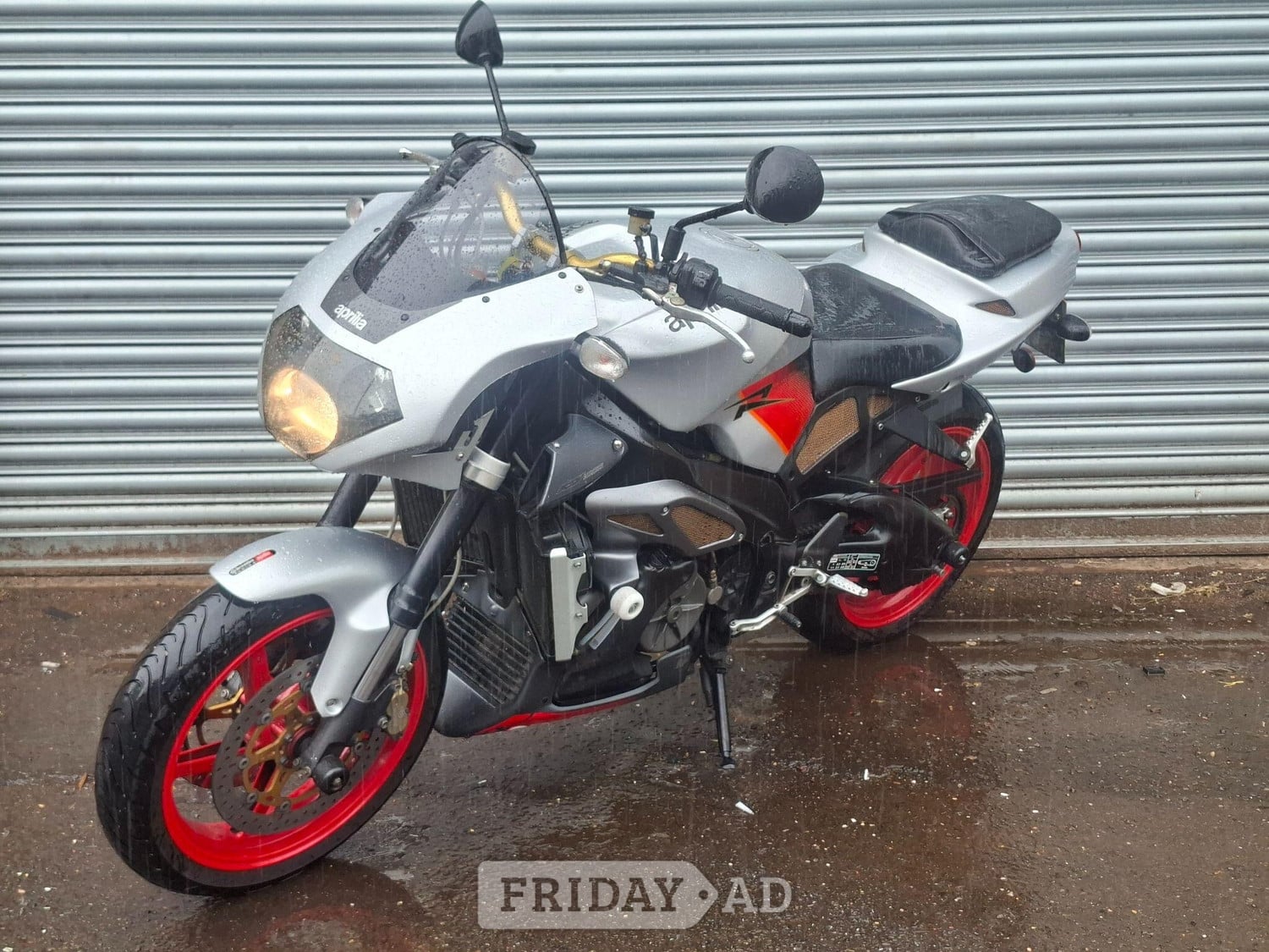 Aprilia Tuono 2004 - Motorbikes, Scooters & Quads in Motherwell