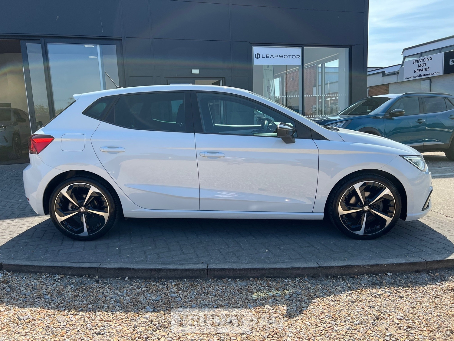[ berth ]SEAT Ibiza