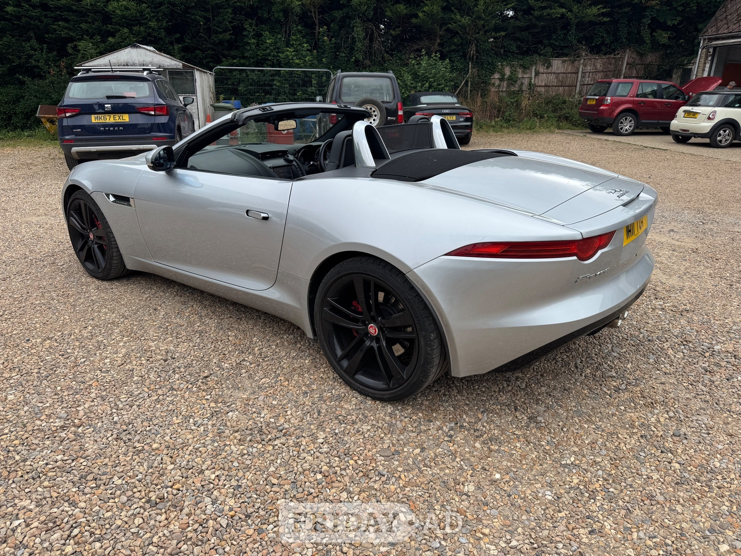 [ berth ]Jaguar F-Type