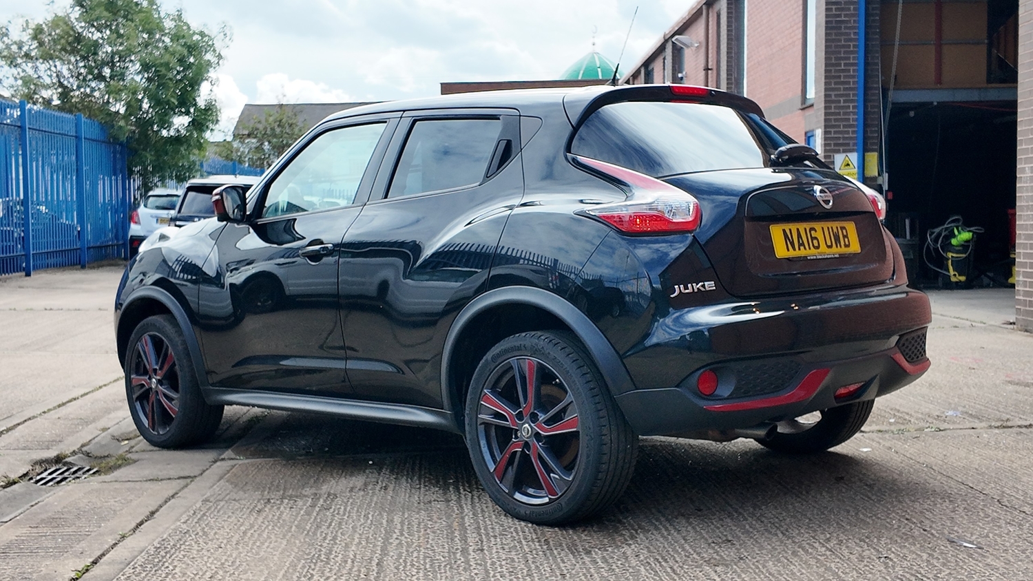 [ berth ]Nissan Juke
