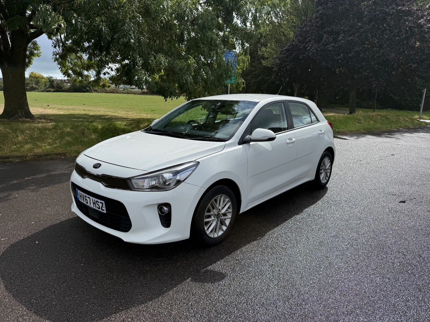 Kia Rio 2017 - Cars in Portsmouth