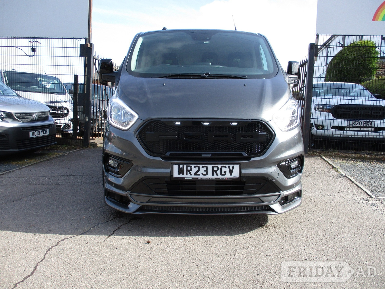 Ford Transit Custom 2023 - Vans & Commercial Vehicles in Dunstable