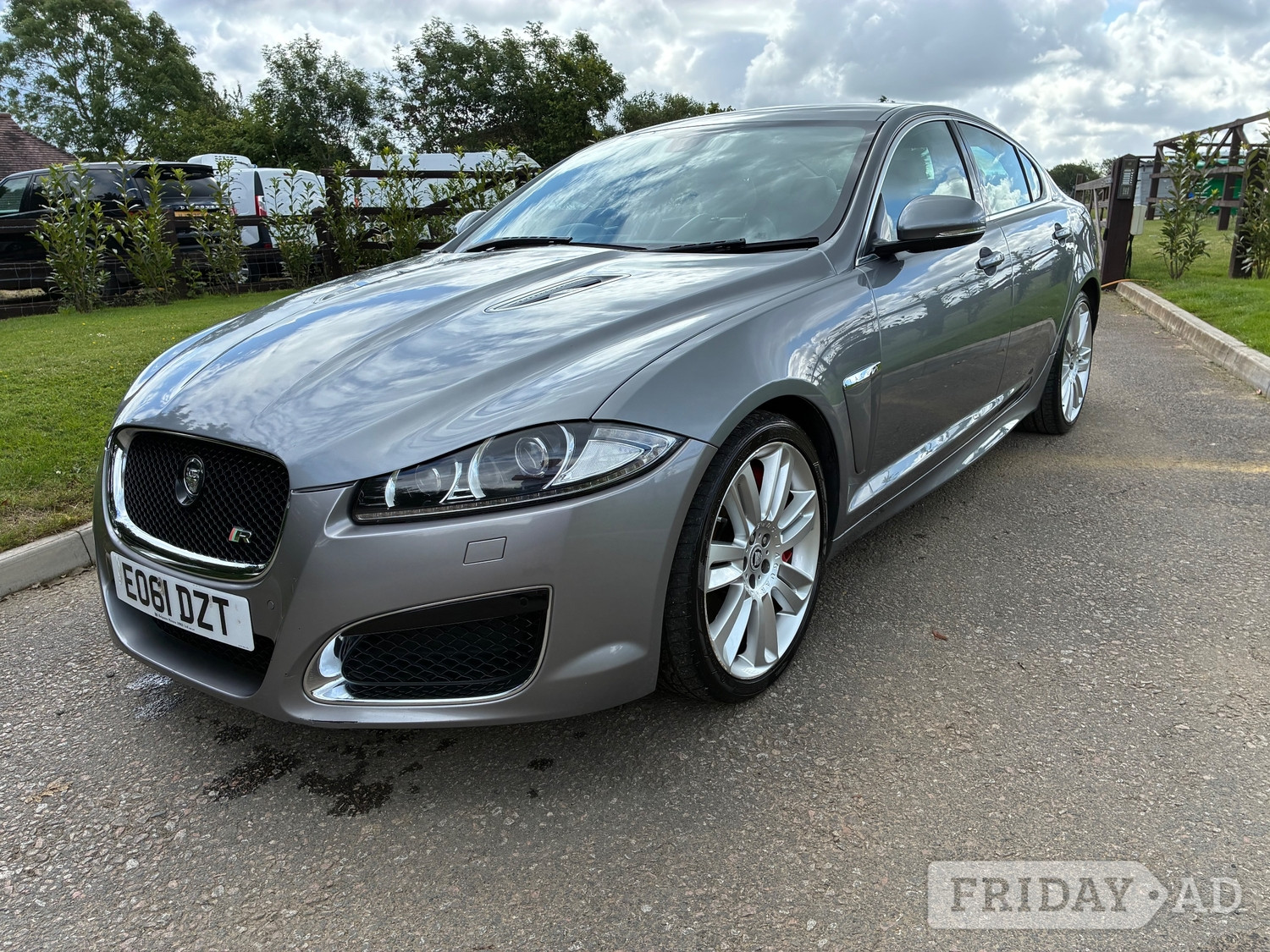 [ berth ]Jaguar XF