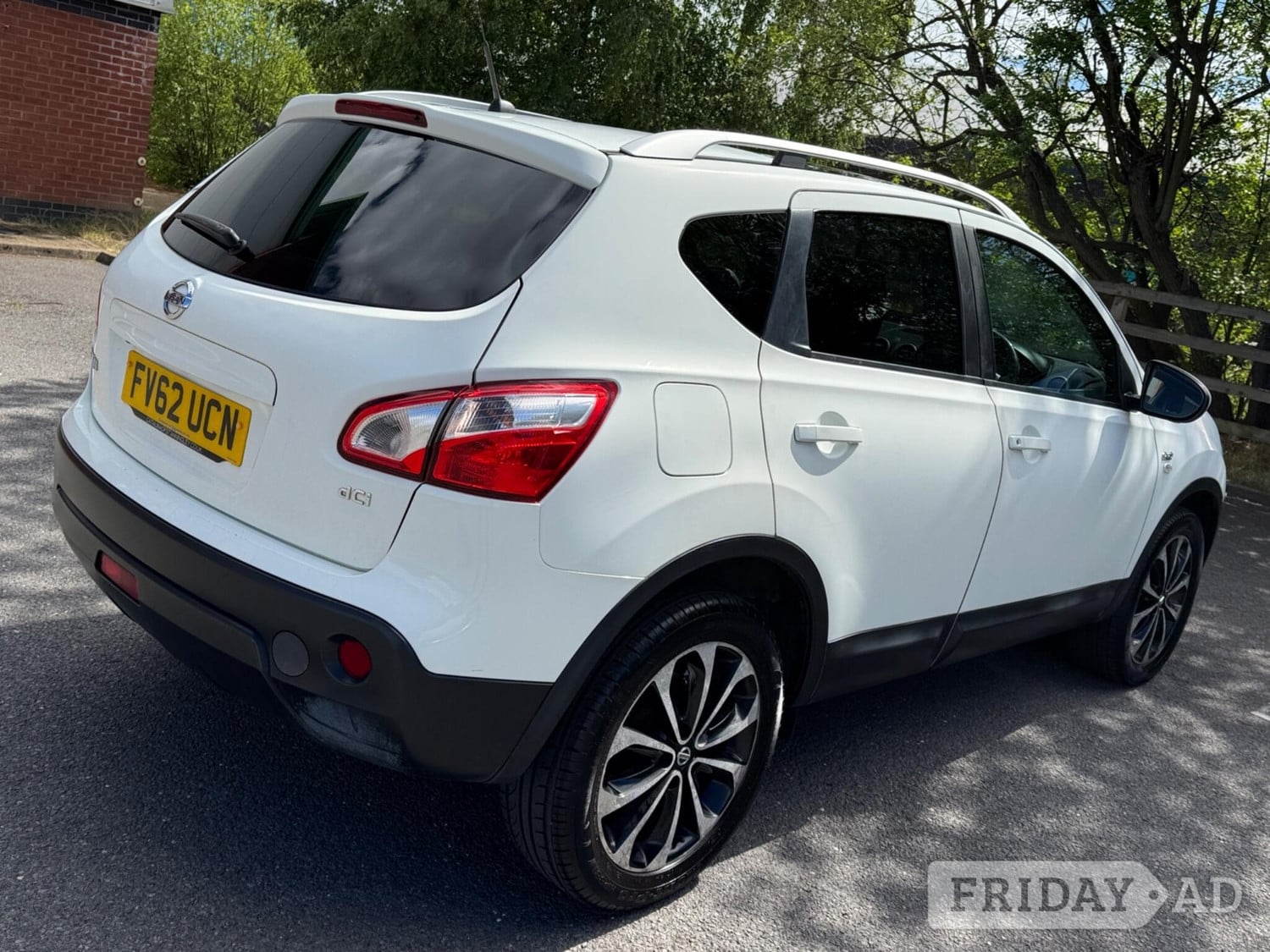 Nissan Qashqai 2012 - Cars