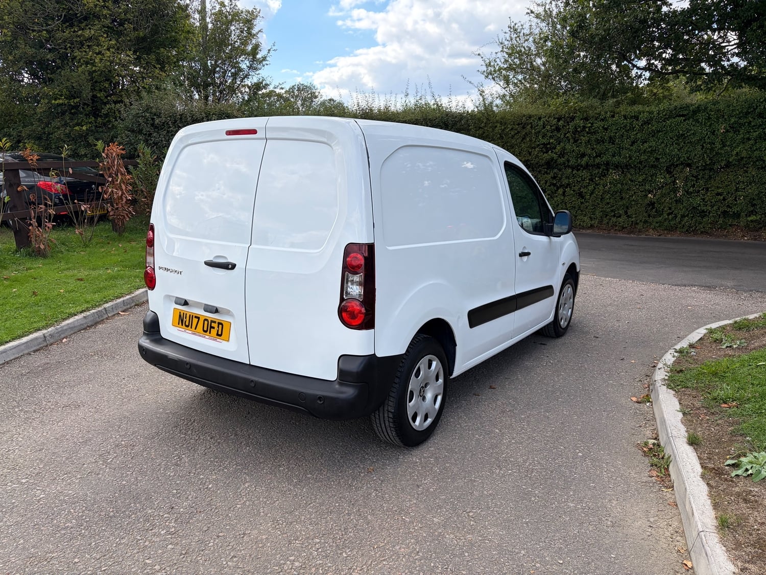 Peugeot Partner 2017 - Vans & Commercial Vehicles in Sevenoaks
