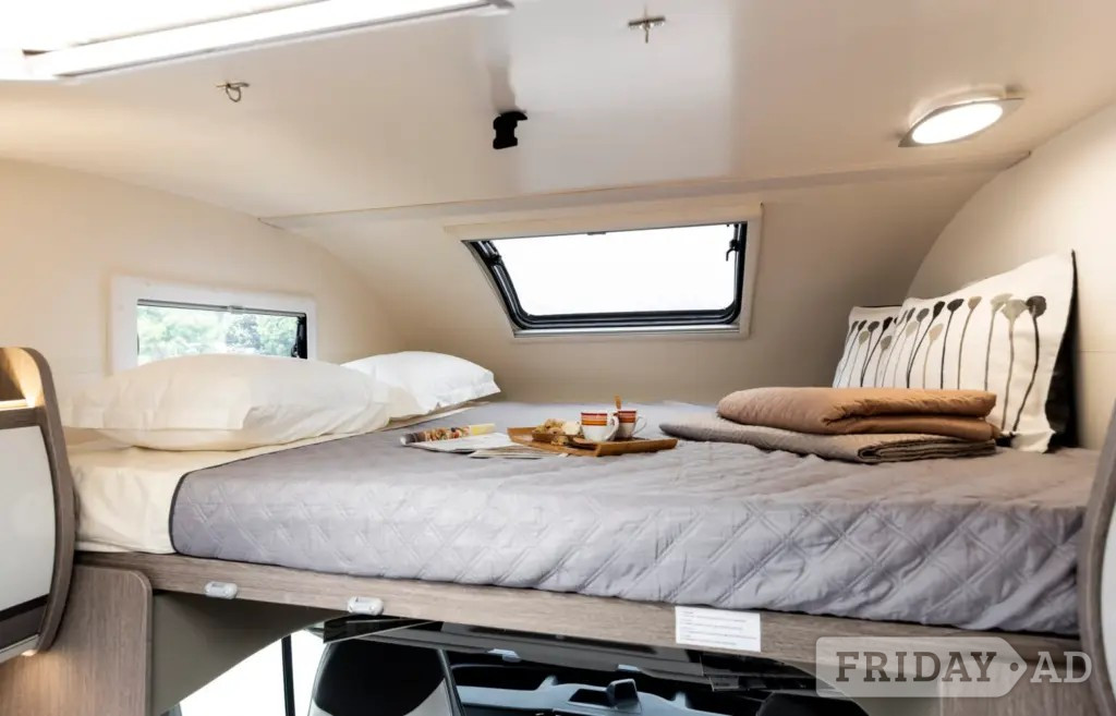 [4 berth ]Roller Team Zefiro Sport