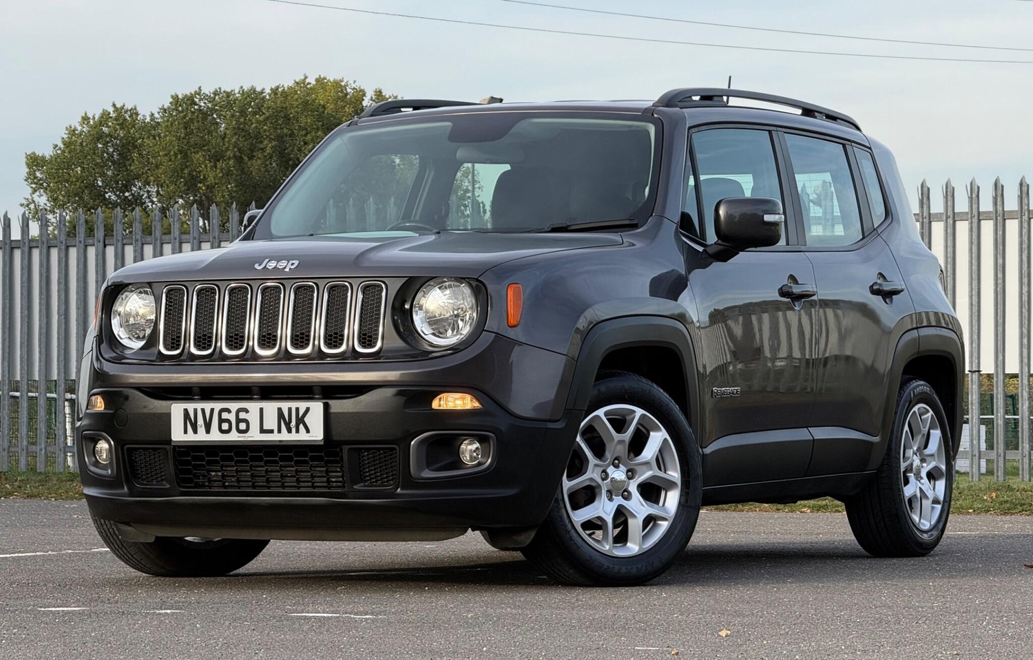 Jeep Renegade 2017 - Cars