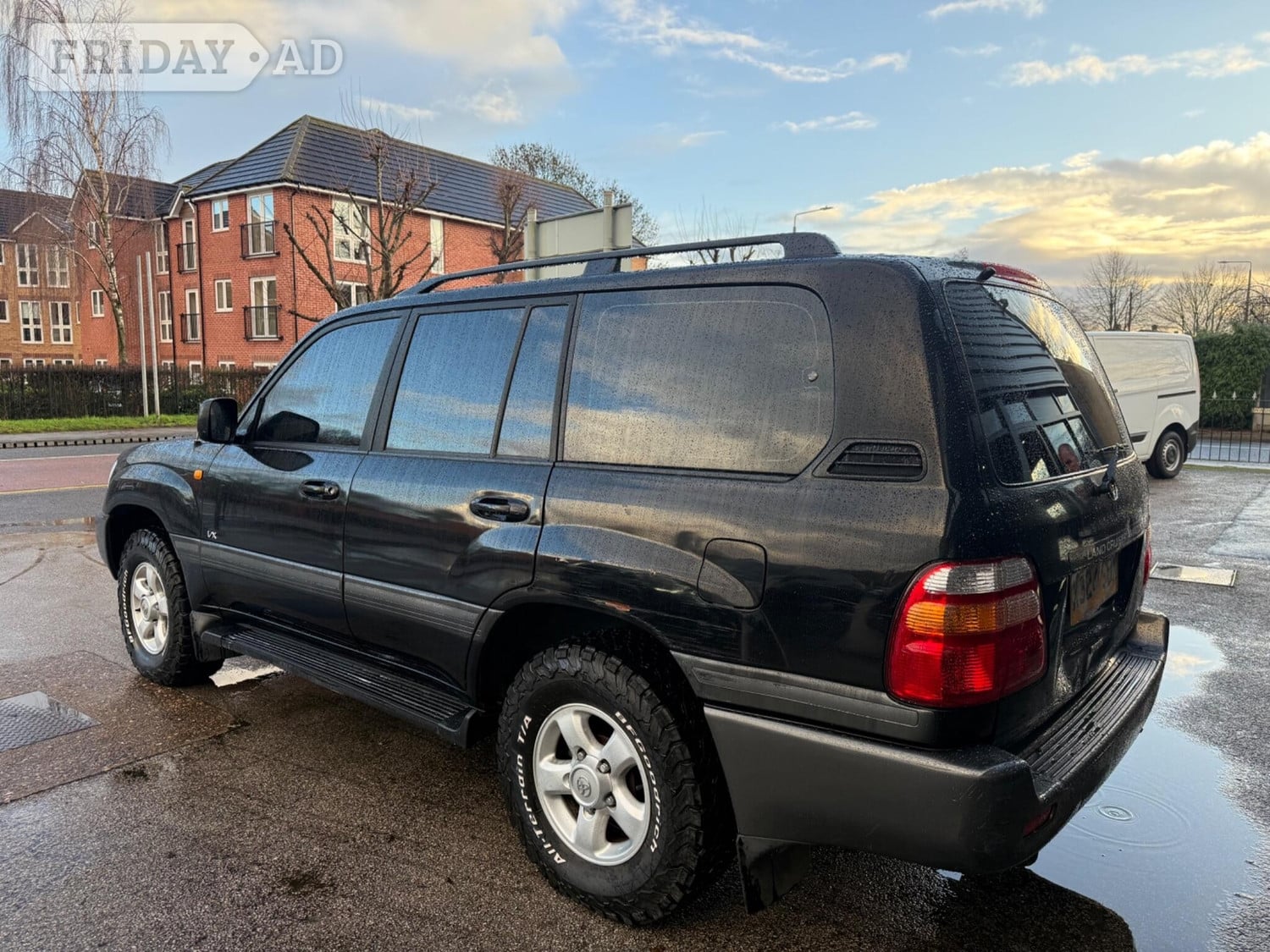 Toyota Land Cruiser 2000 - Cars in Nottingham