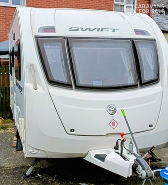 Swift Challenger Sport 442 2012