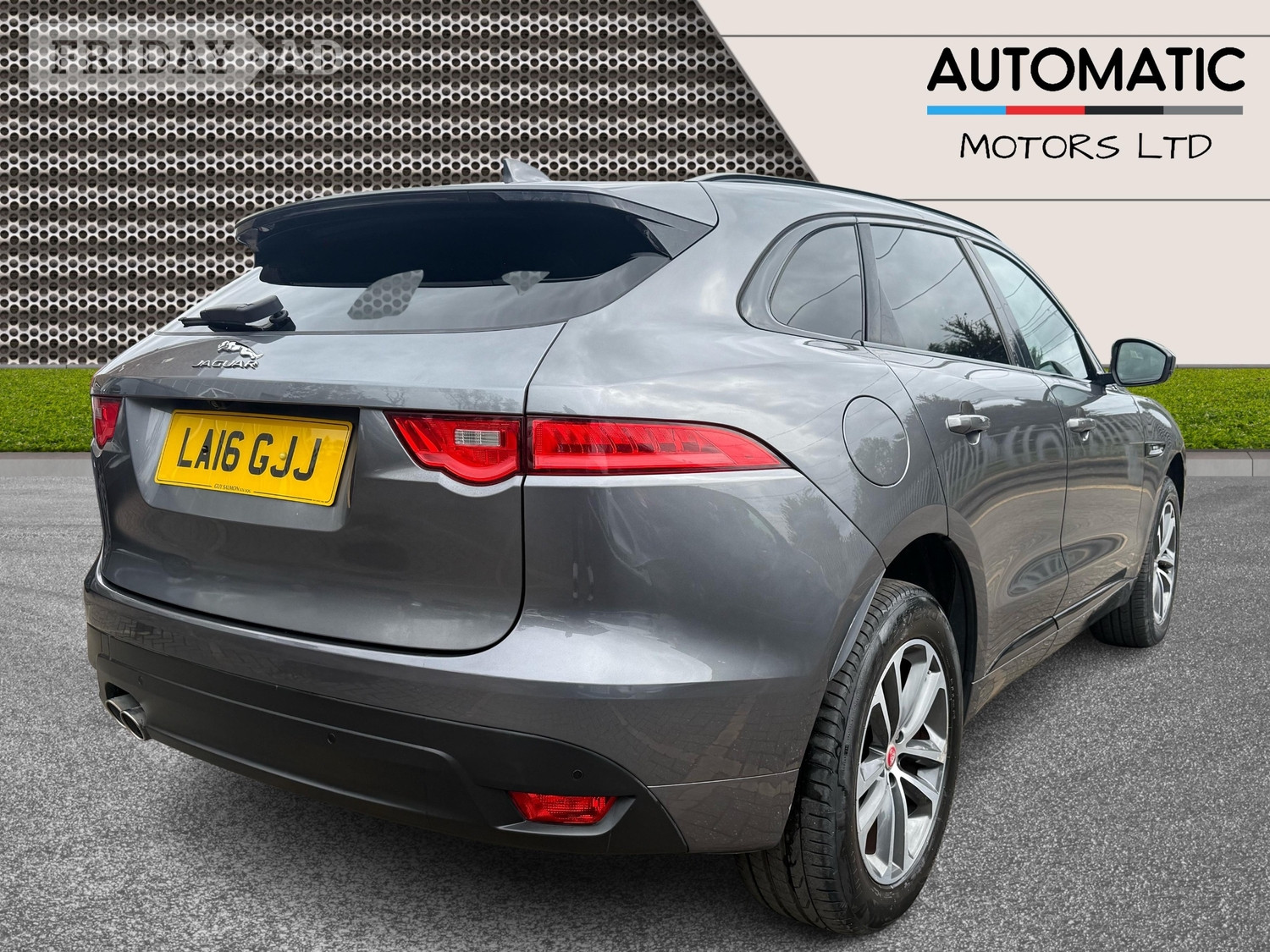 Jaguar F-Pace 2016 - Cars