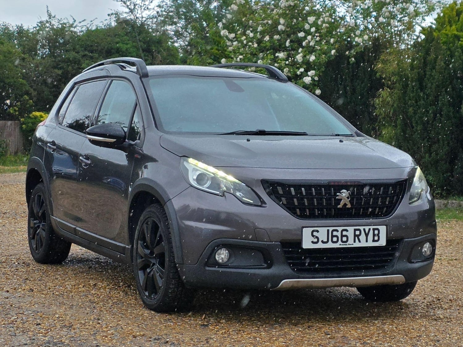 Peugeot 2008 2016 - Cars