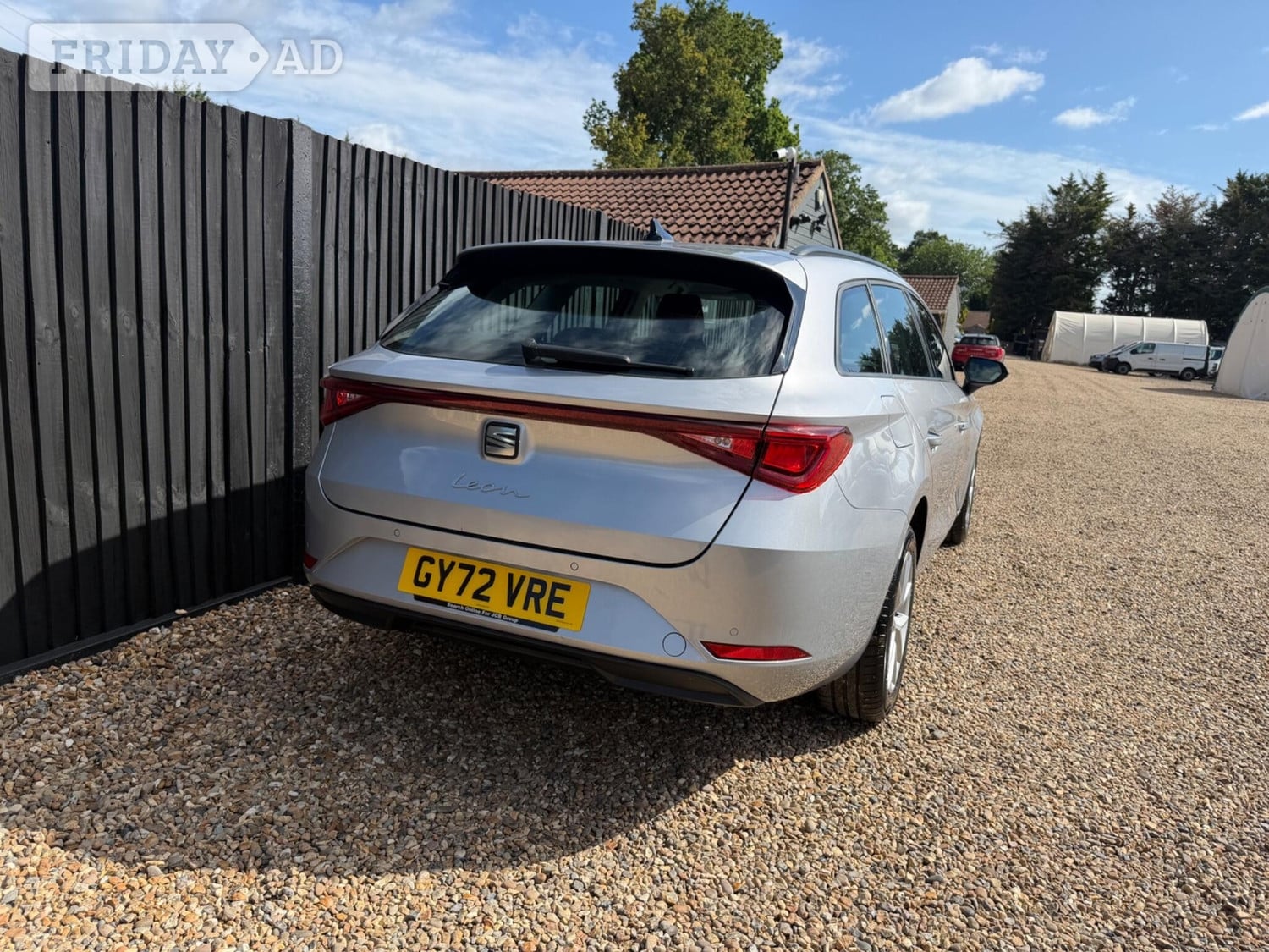 SEAT Leon 2022 - Cars in Addlestone