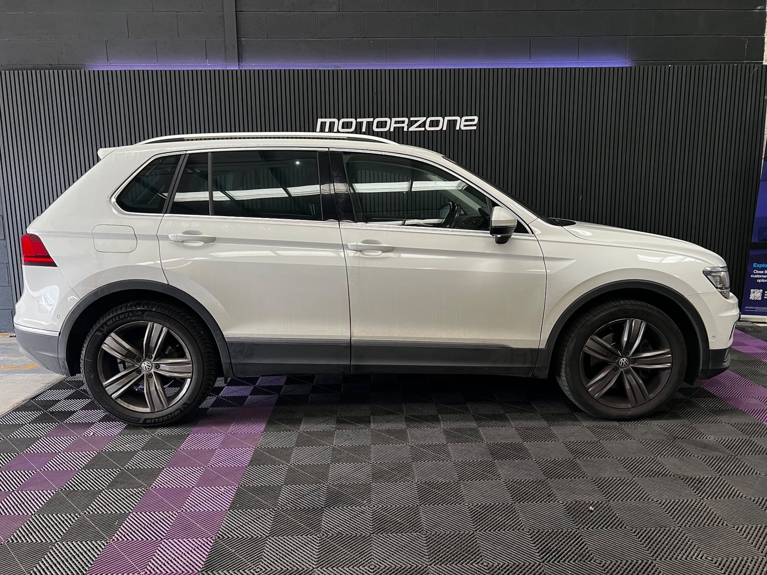 Volkswagen Tiguan 2019 - Cars