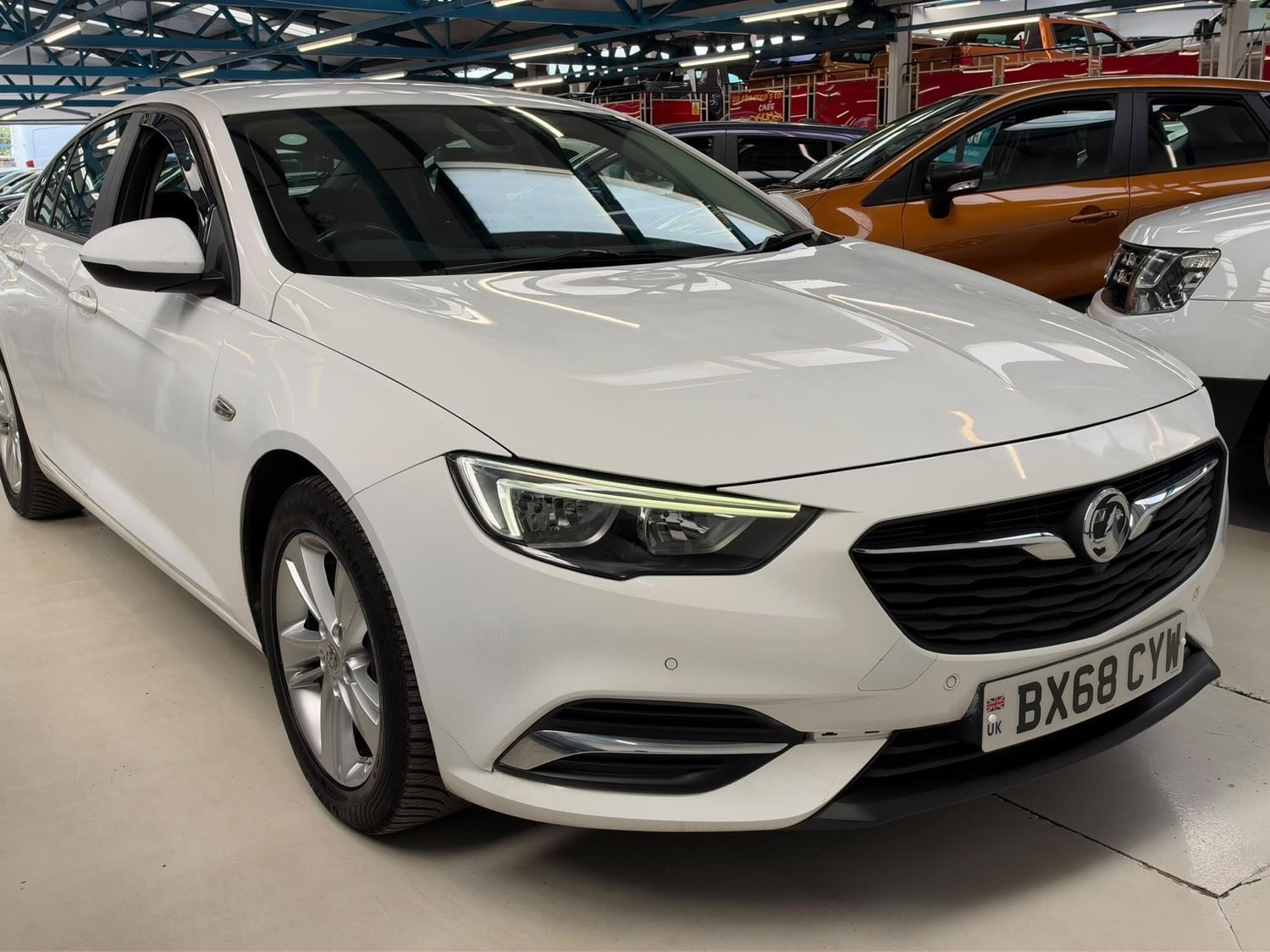 Vauxhall Insignia 2019 - Cars