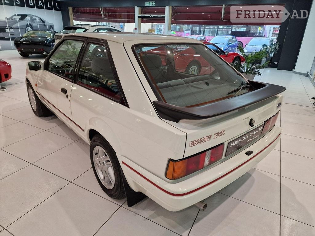 Ford Escort 1989 - Cars in Bristol