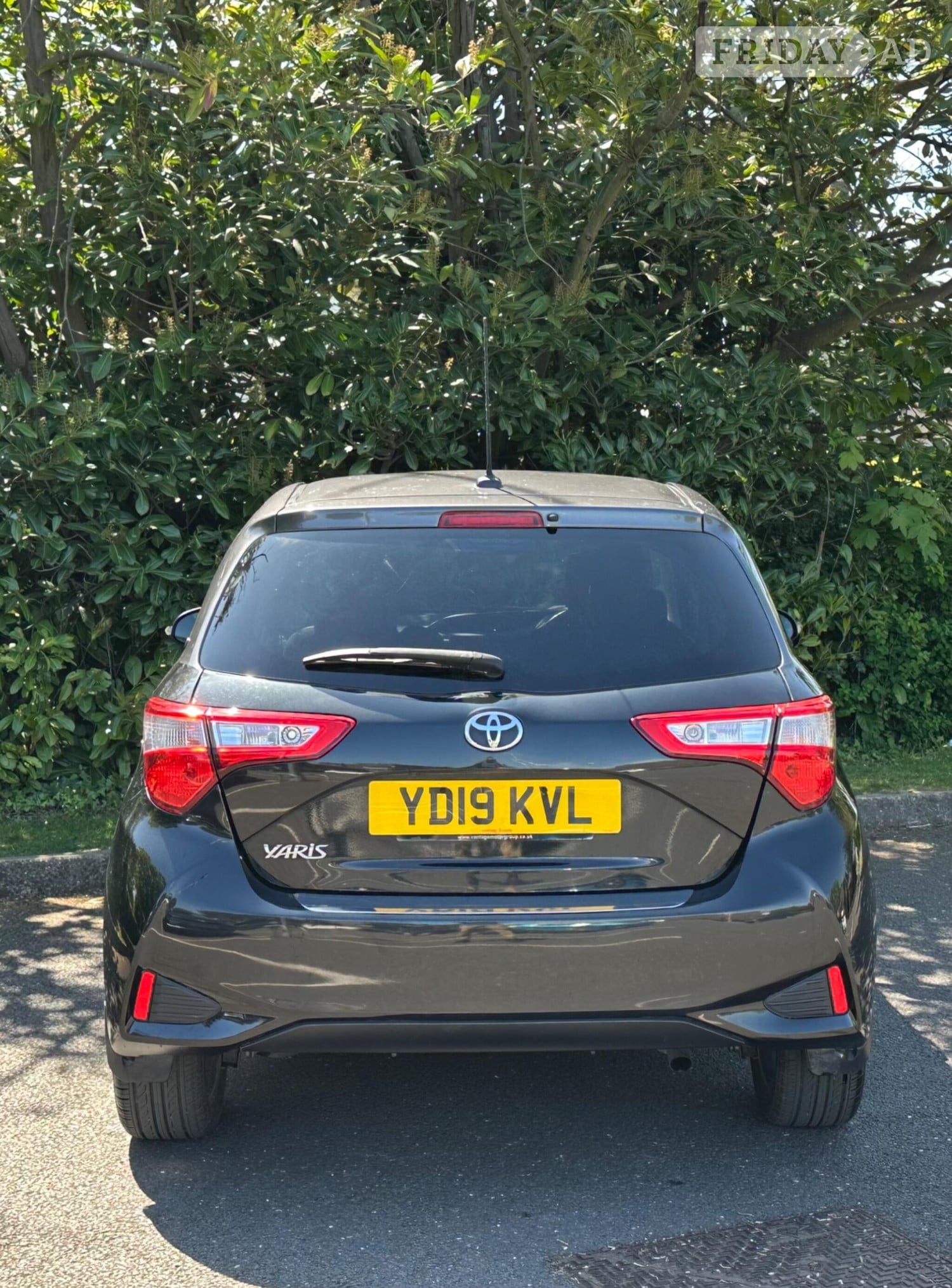 Toyota Yaris 2019 - Cars in Slough