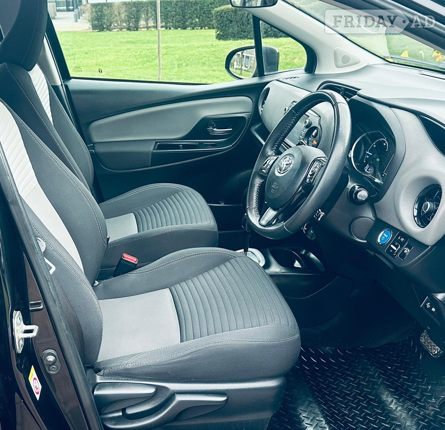 [ berth ]Toyota Yaris