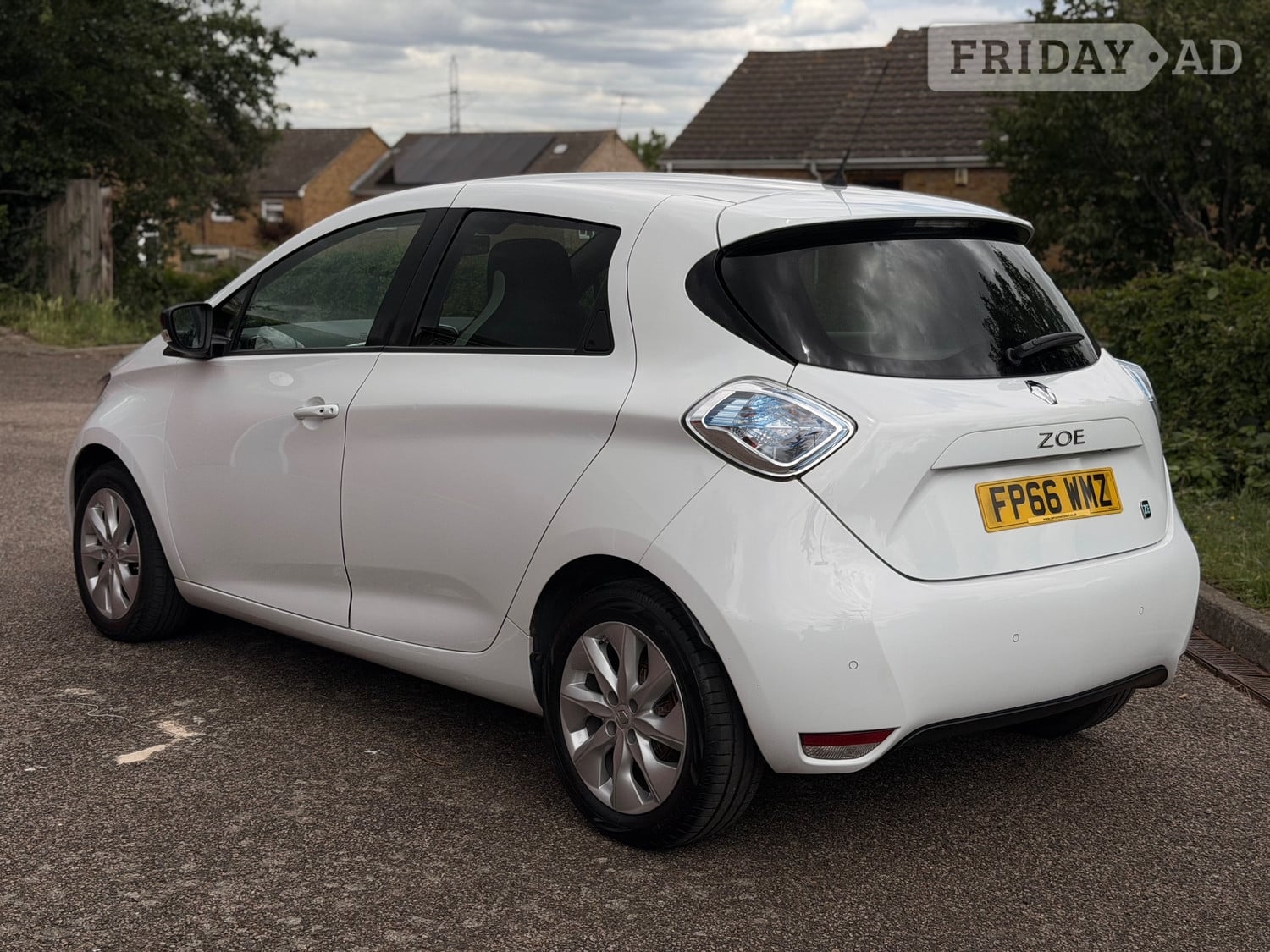 [ berth ]Renault Zoe