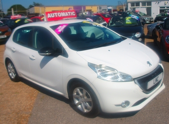 Peugeot 208 2014