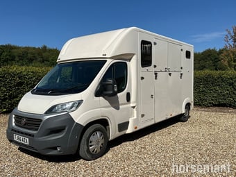 Custom Ducato 35 Multijet Fiat Horsebox