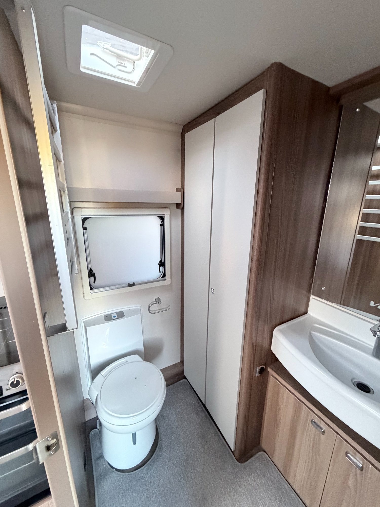 Swift Vogue 480 2021 - Motorhomes & Caravans