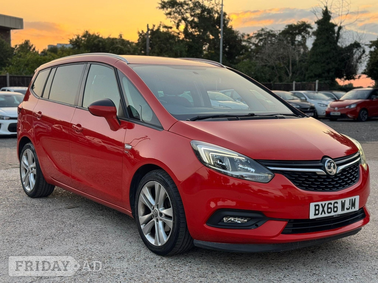 Vauxhall Zafira Tourer 2016 in Hillingdon