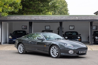 Aston Martin DB7 2002