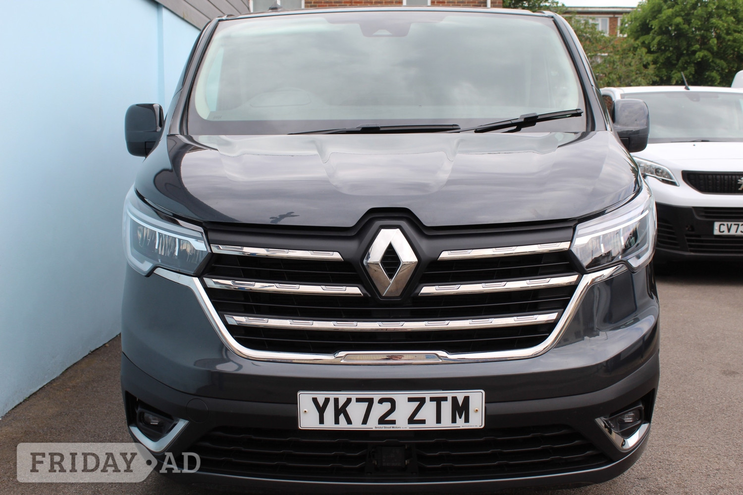 [ berth ]Renault Trafic