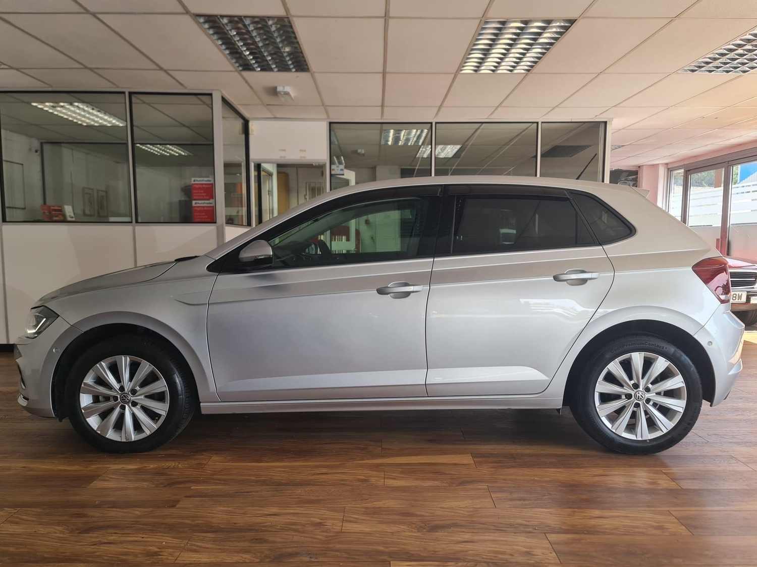 Volkswagen Polo 2021 - Cars
