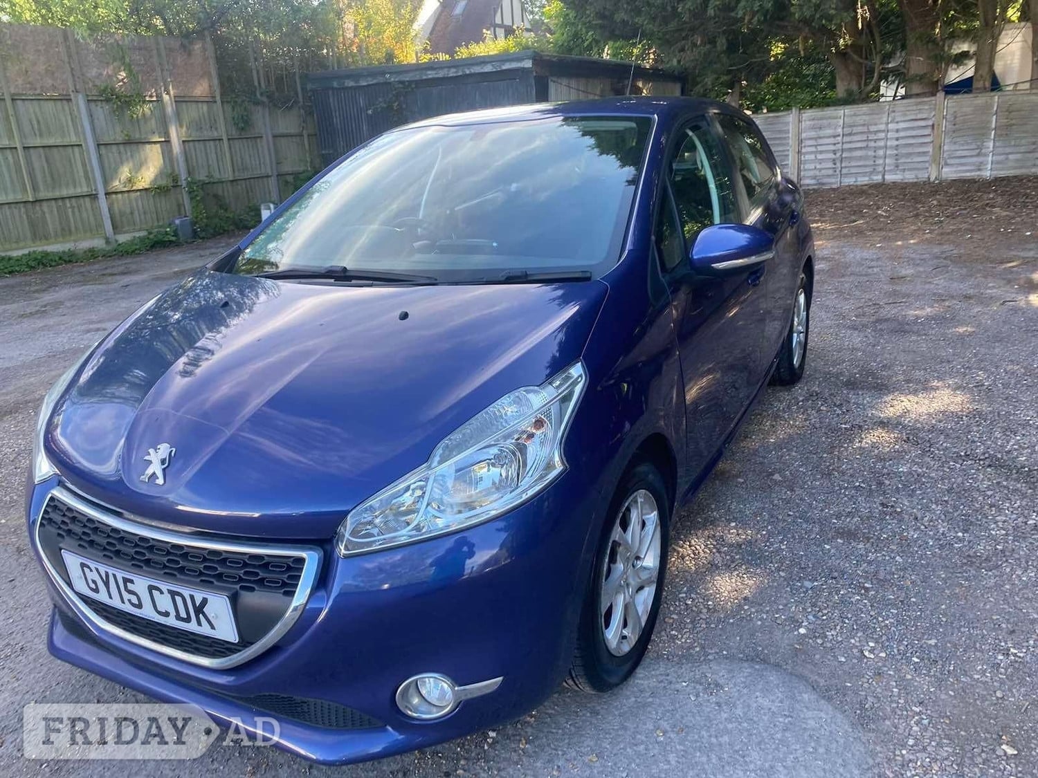 Peugeot 208 2015 - Cars in Ripley