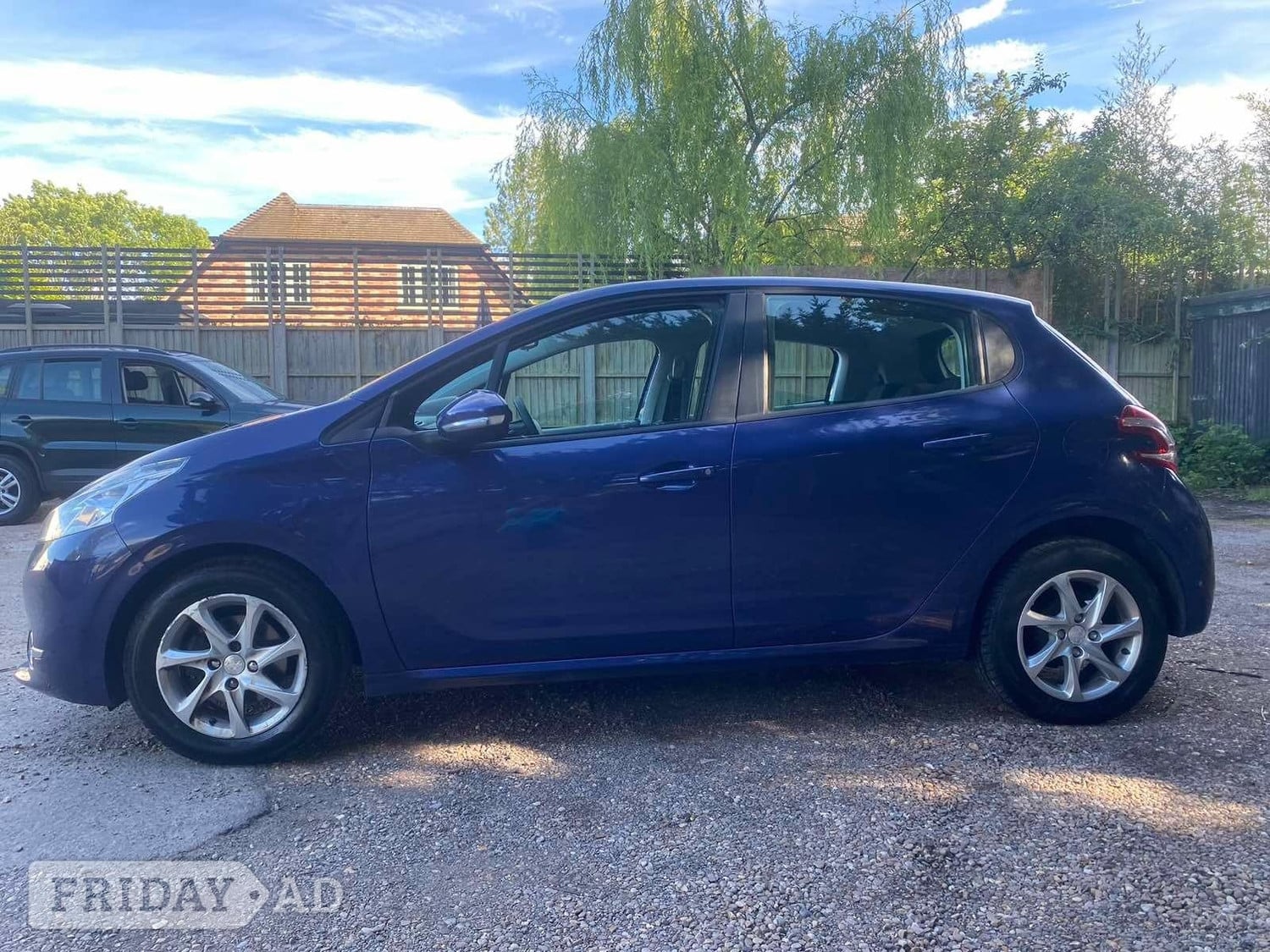 Peugeot 208 2015 - Cars