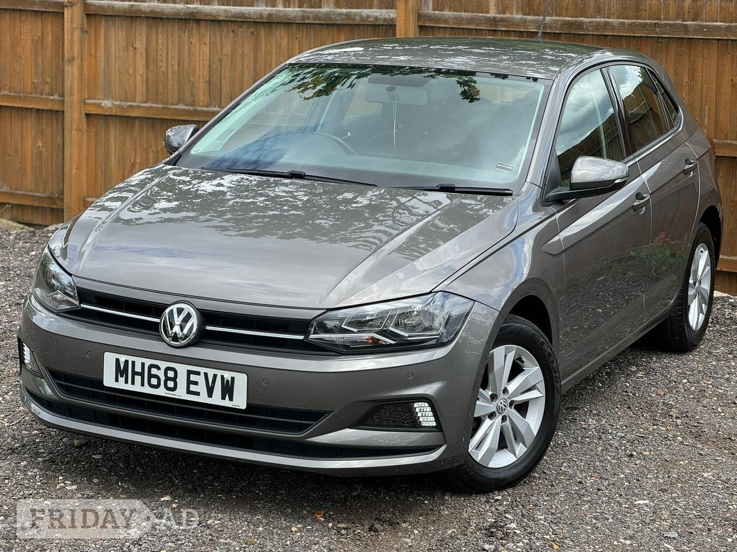 [ berth ]Volkswagen Polo