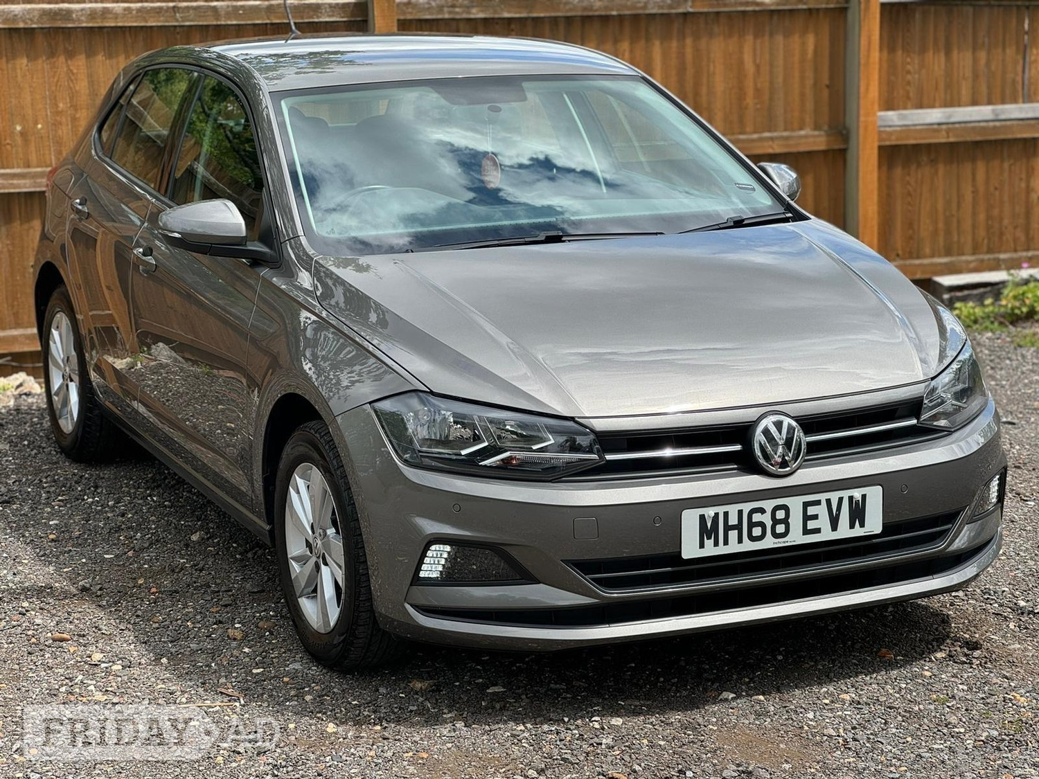 Volkswagen Polo 2019 - Cars