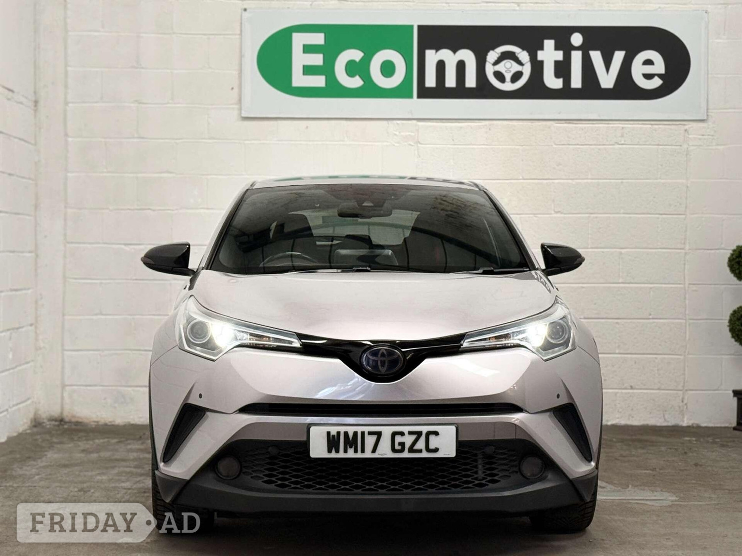 Toyota C-HR 2017 - Cars