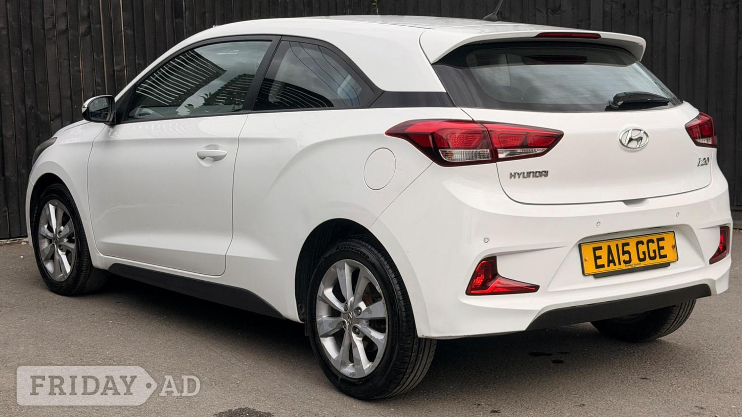 Hyundai i20 2015 - Cars in Maidenhead