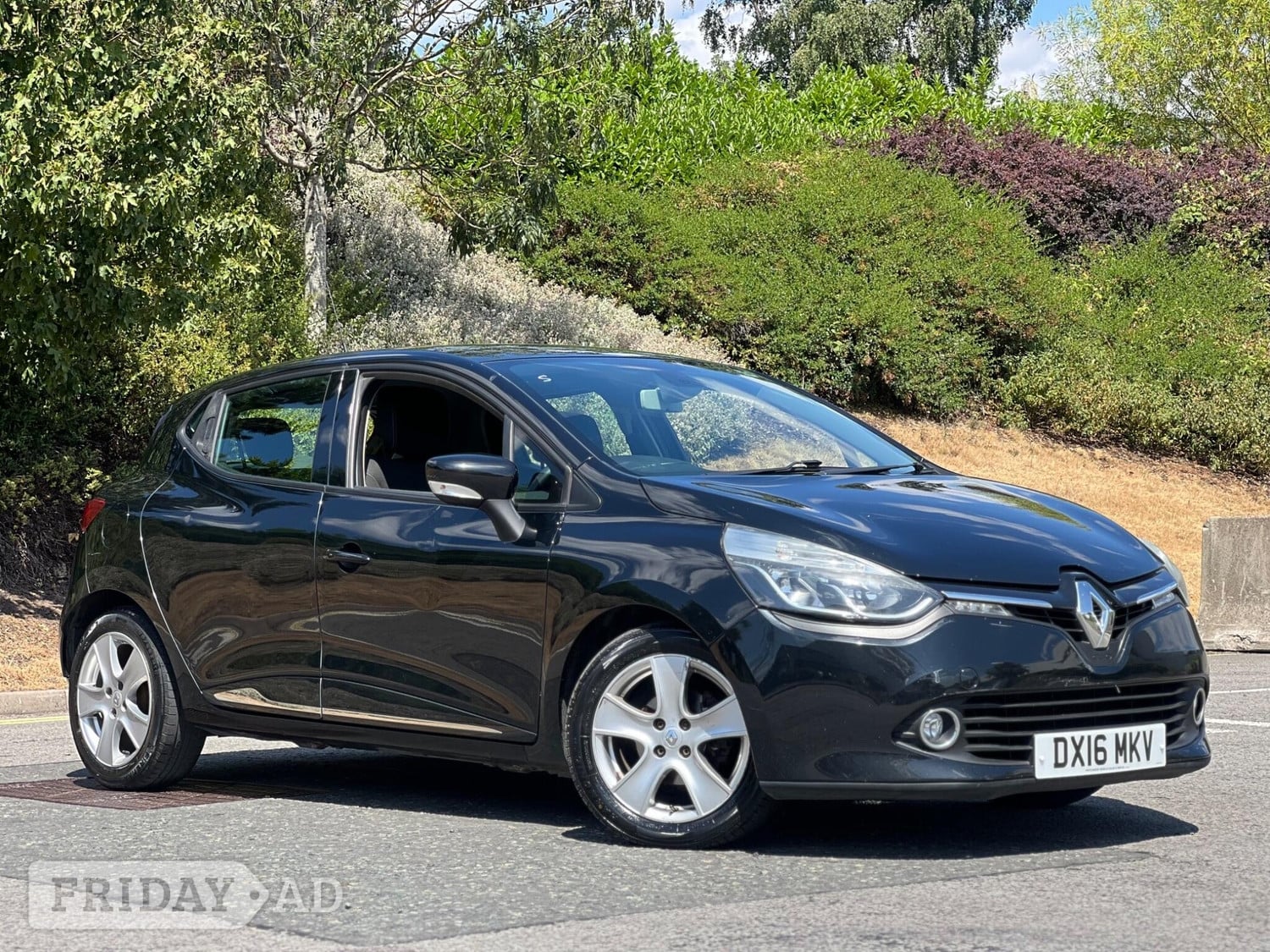 Renault Clio 2016 in Birmingham