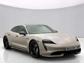 Porsche Taycan 2022